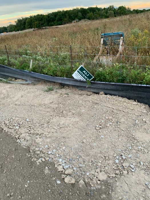 More vandalized and thrown away signs :(