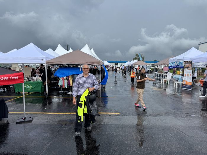 Al Falah Mosque event, I went with the motorcycle and it rained :)
